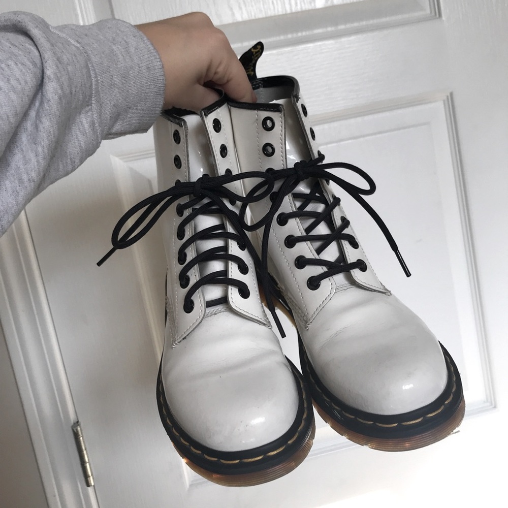 Dr. Martens- The Original 1460 Smooth Leather Boot